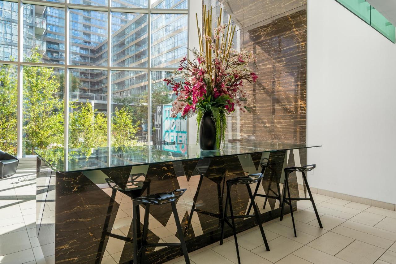 Apartamento The Perfect Getaway Toronto Exterior foto